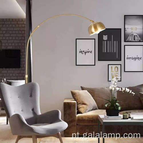 Elegante candeeiro de pé Art Déco dourado: altura ajustável